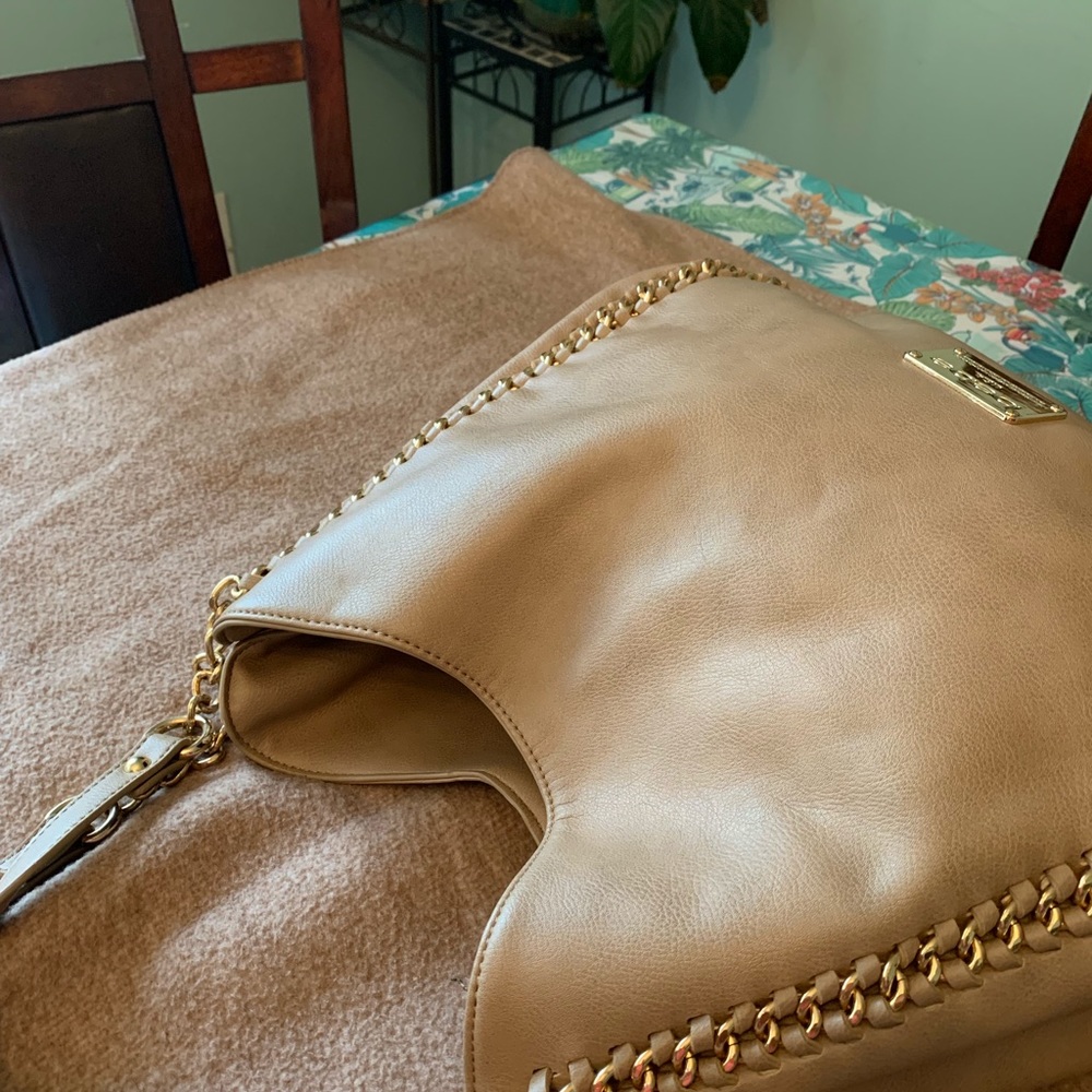 Bags - Picture 7 of 8